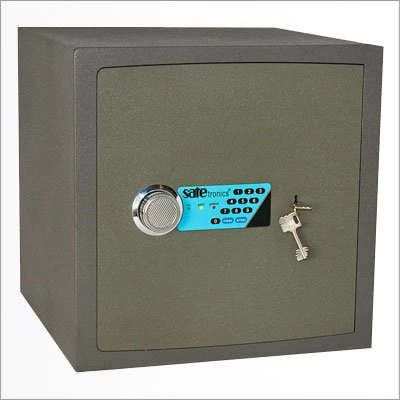 Взломостойкий сейф Safetronics NTR-39MEs